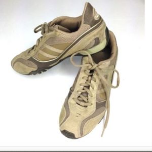 Champion Sneakers Non Skid B-358